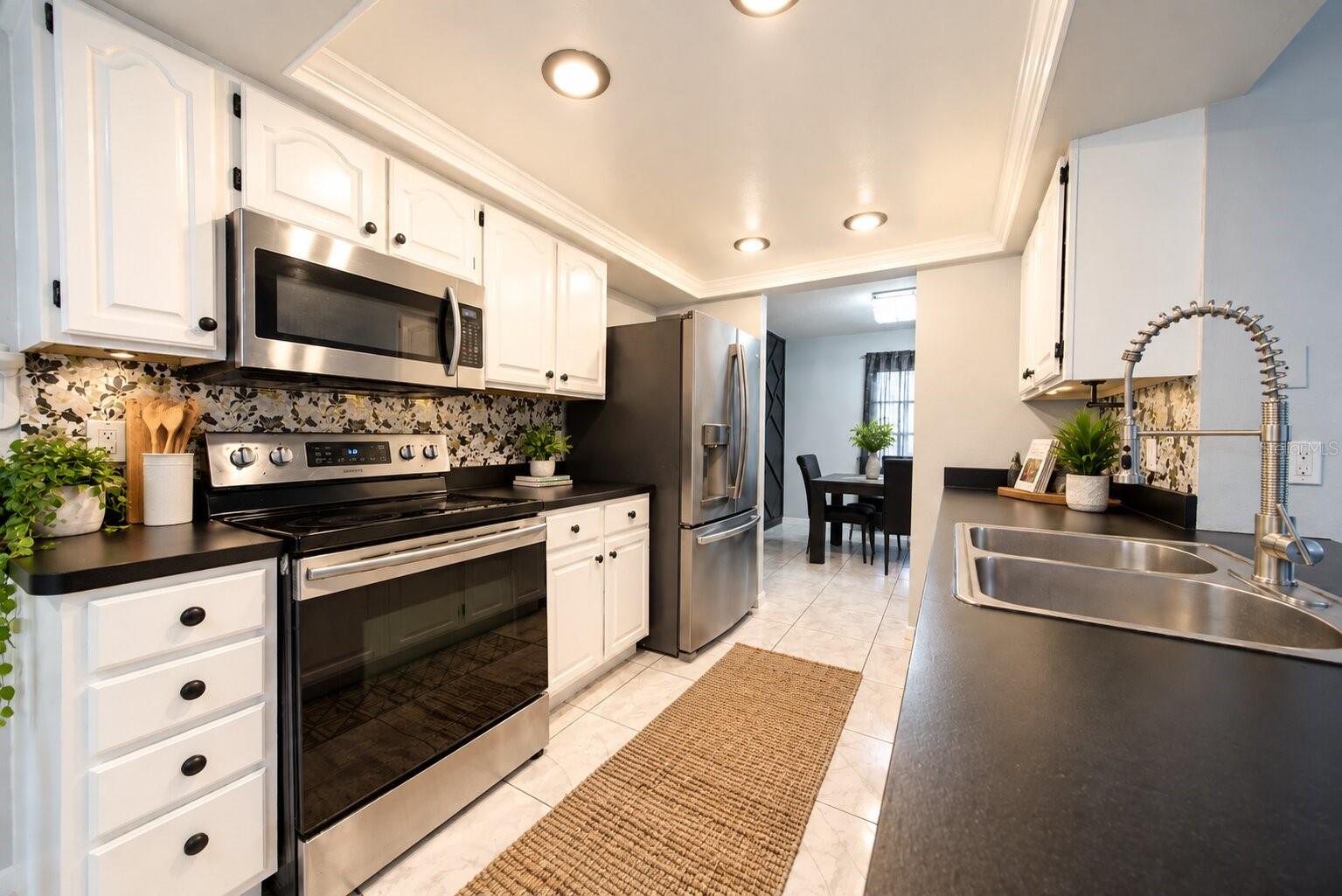 7802 RIVER RIDGE DR — photo 5