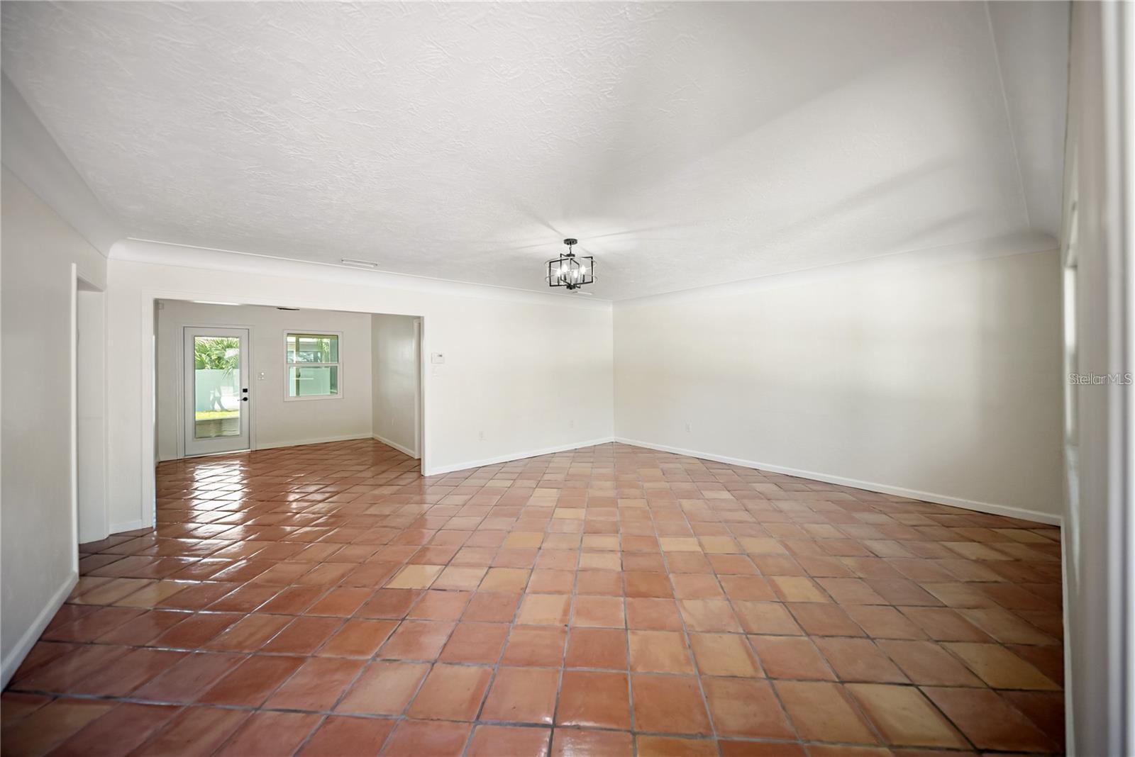 1881 ORCHID ST — photo 10