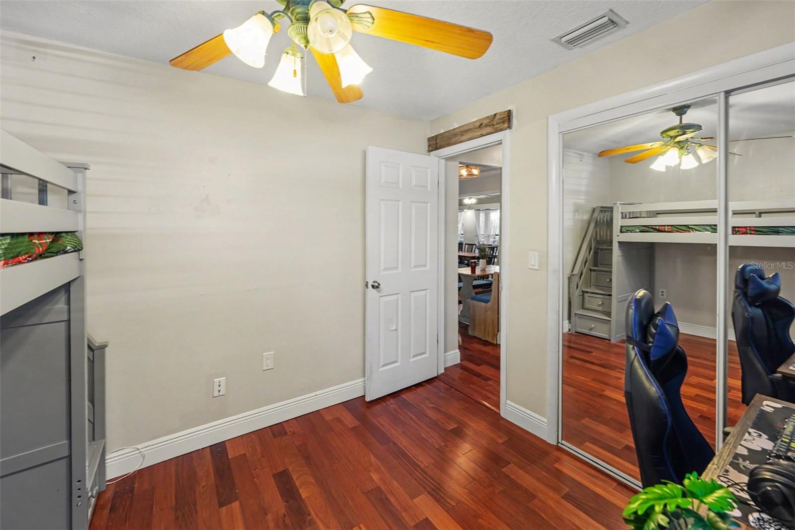 508 WHITE OAK DR — photo 25