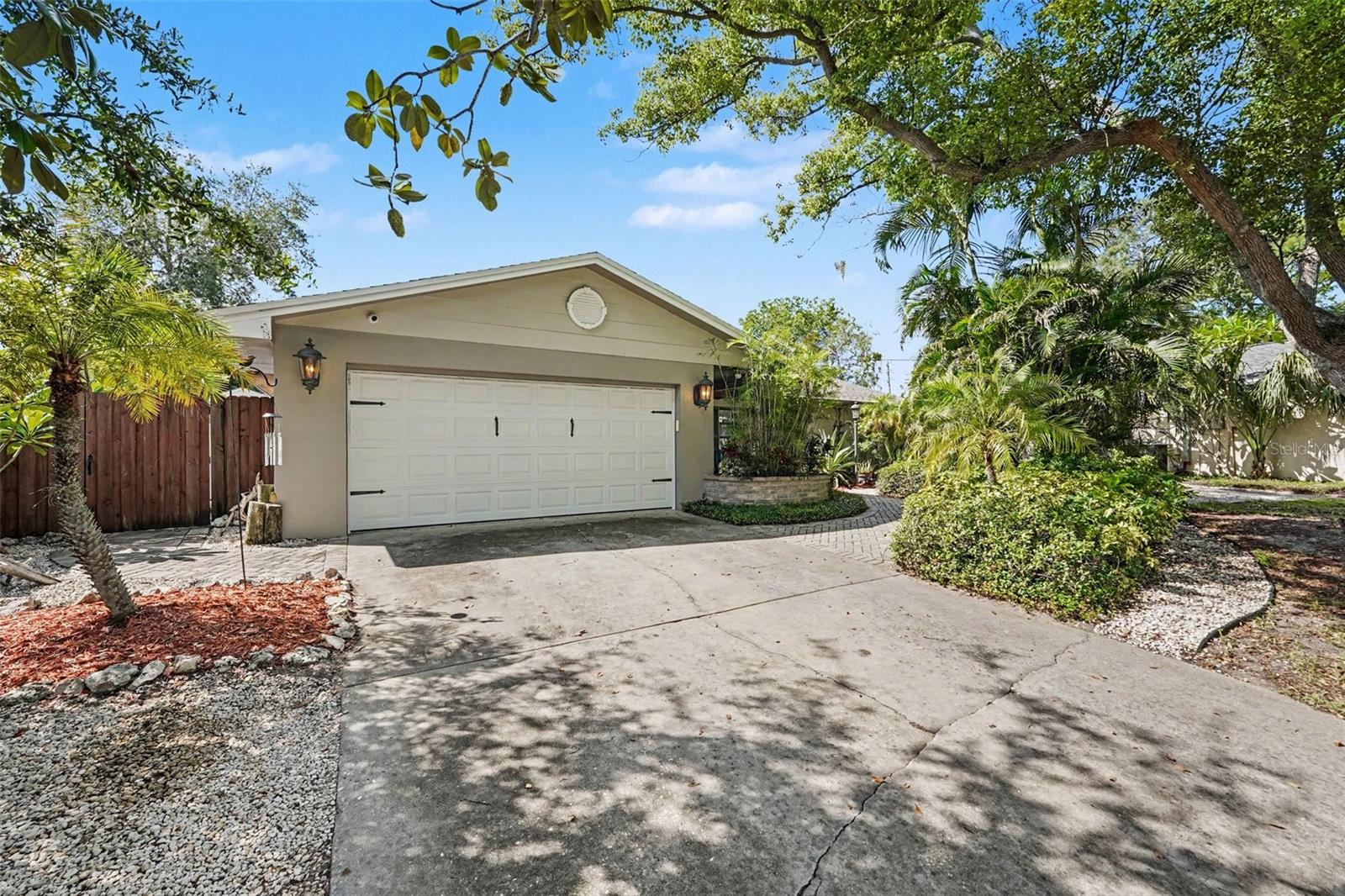 508 WHITE OAK DR — photo 10