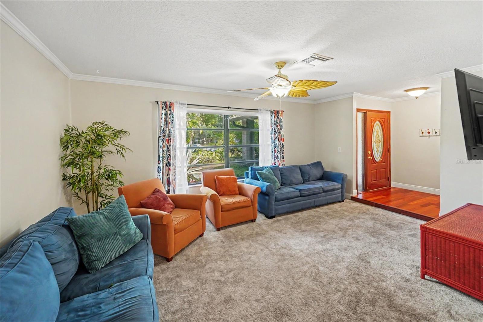 508 WHITE OAK DR — photo 15