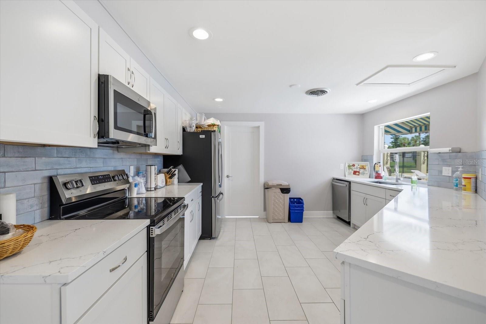 5826 DRIFTWOOD PL — photo 44