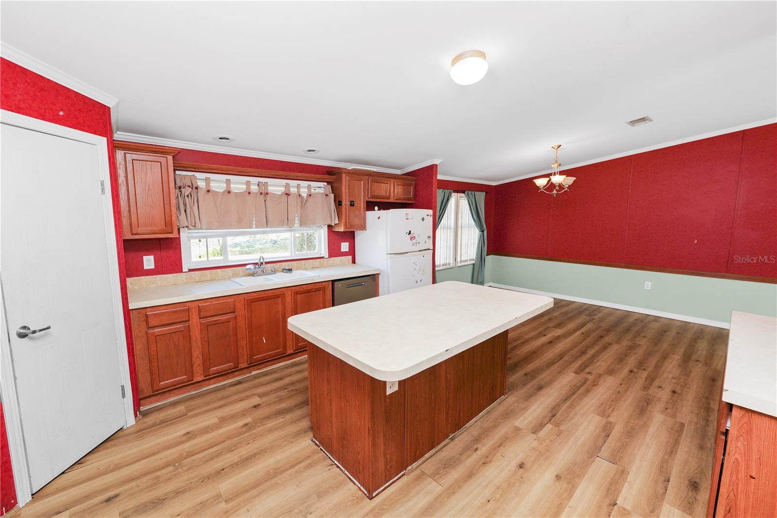 3003 GERALD HALL RD — photo 10