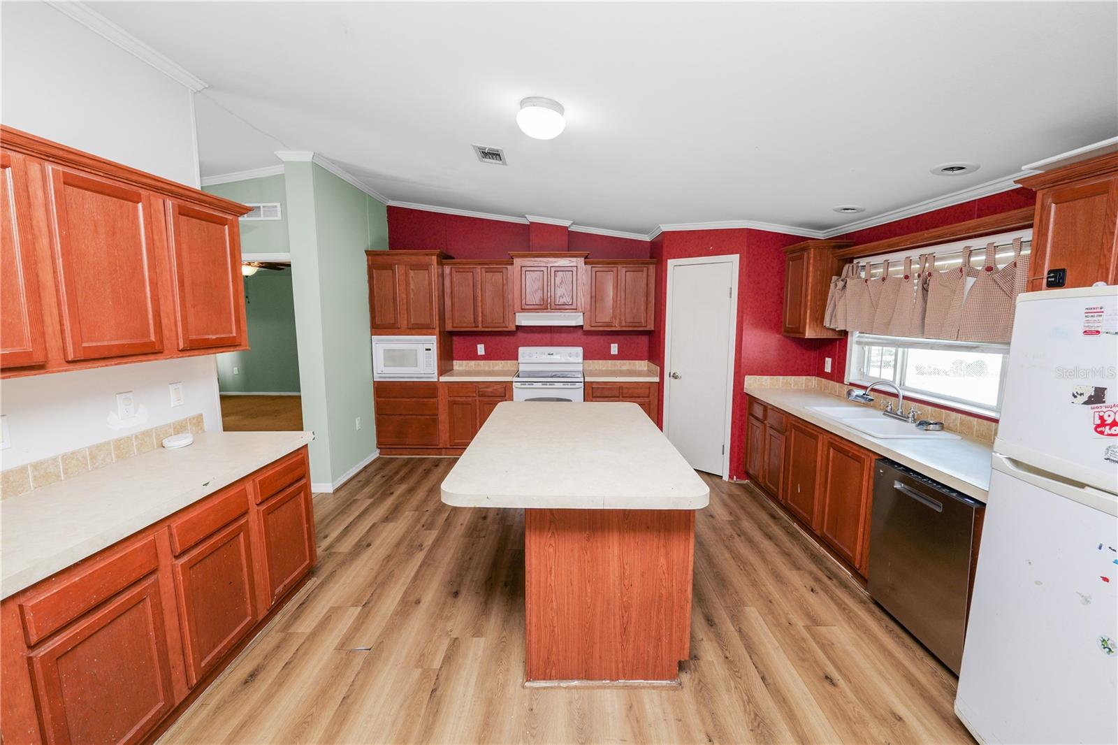 3003 GERALD HALL RD — photo 12