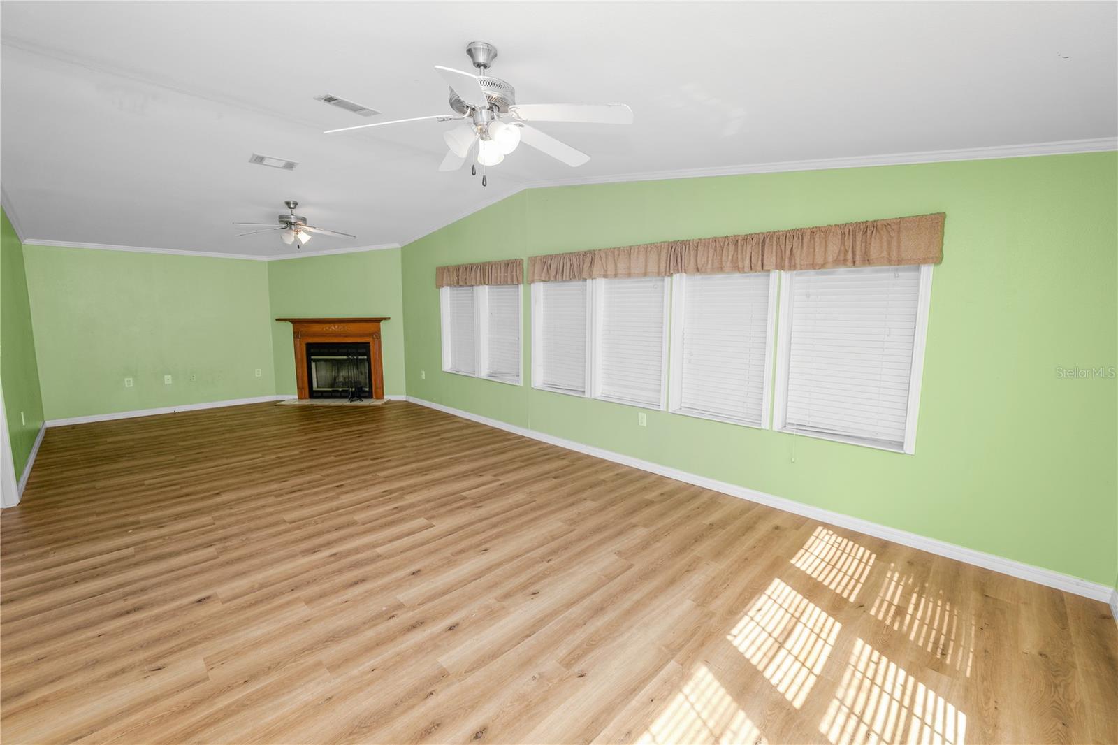 3003 GERALD HALL RD — photo 32