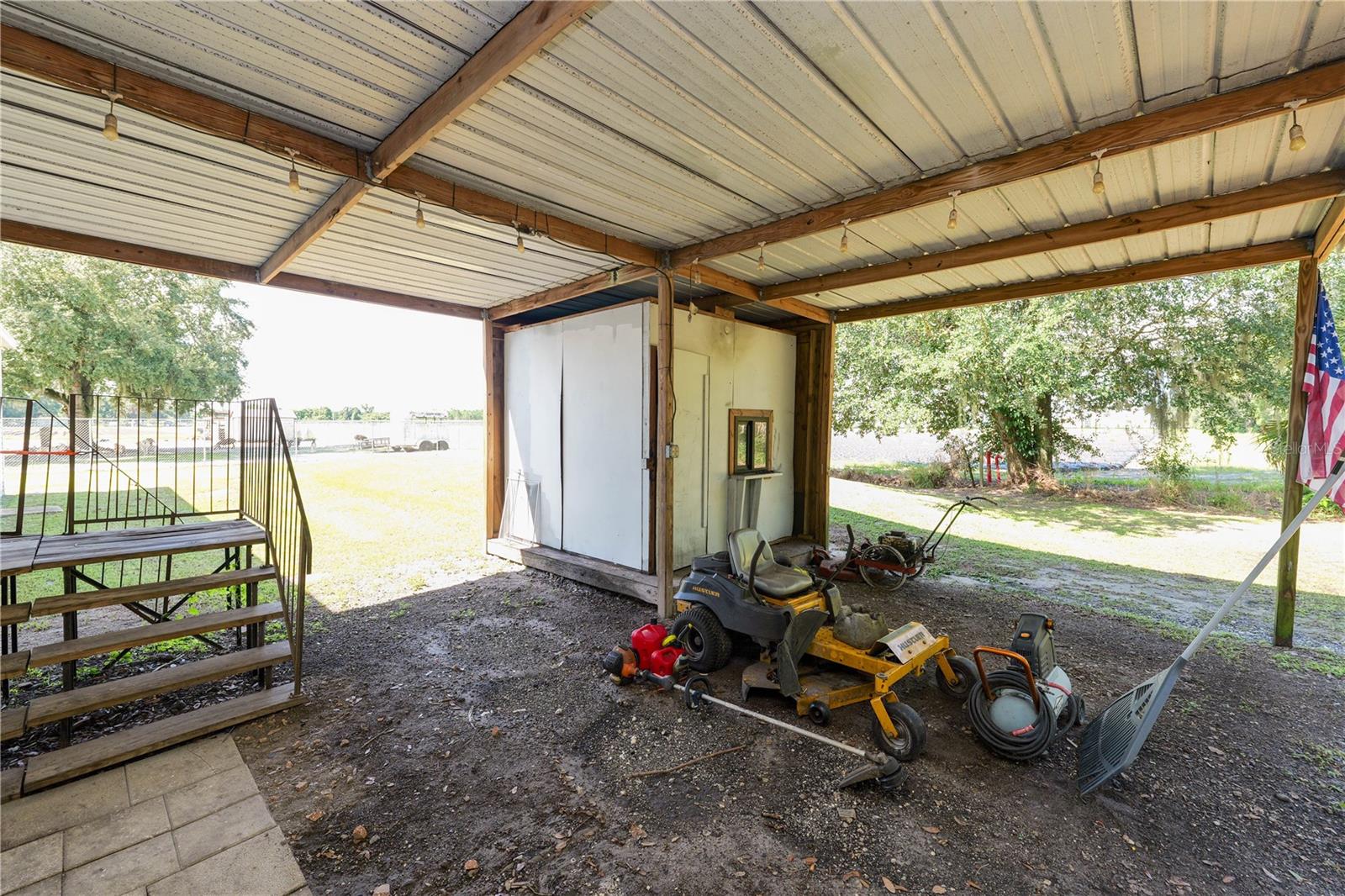 3003 GERALD HALL RD — photo 36