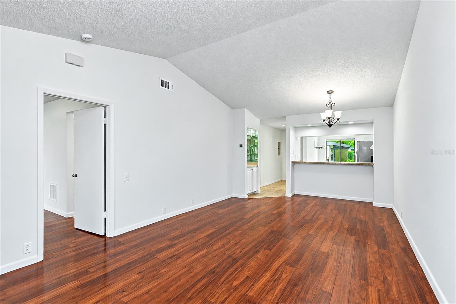 1817 CYPRESS TRACE DR — photo 4