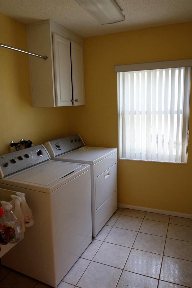 10749 FALLEN LEAF LN — photo 36