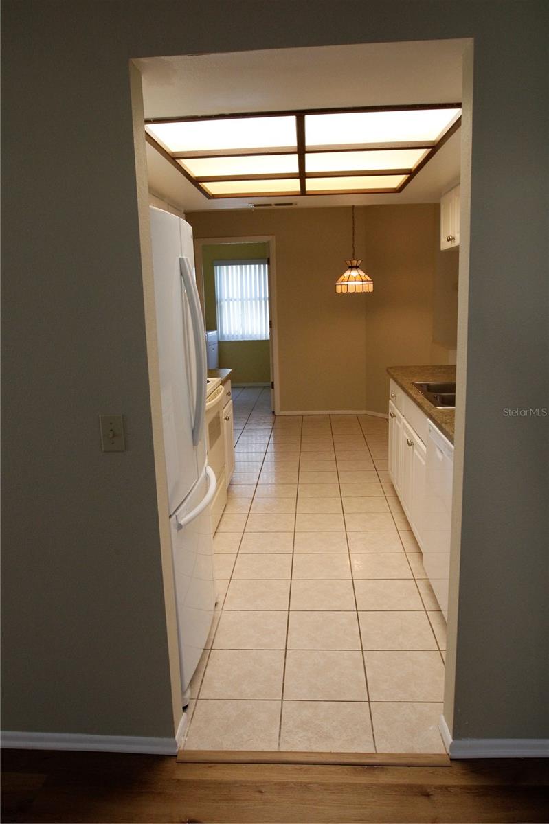 10749 FALLEN LEAF LN — photo 38