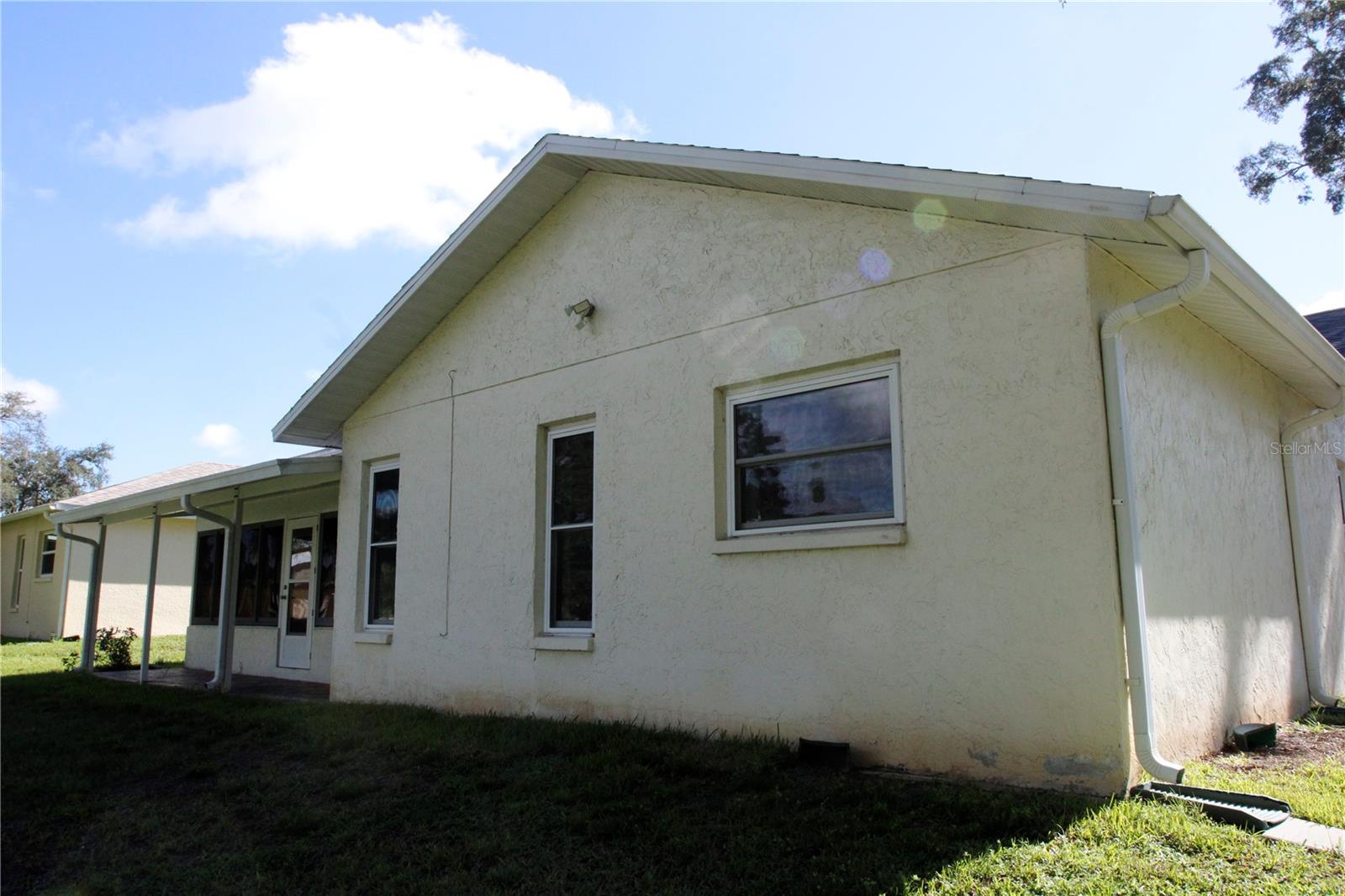 10749 FALLEN LEAF LN — photo 4