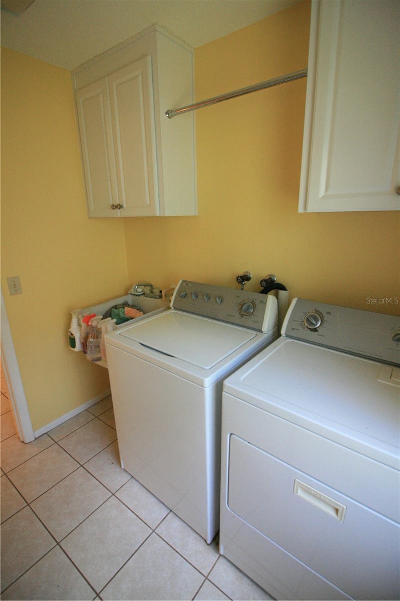 10749 FALLEN LEAF LN — photo 11