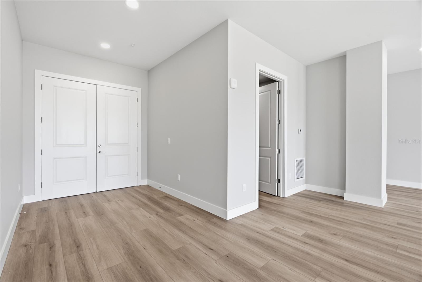 13655 GULF BLVD #401 — photo 7
