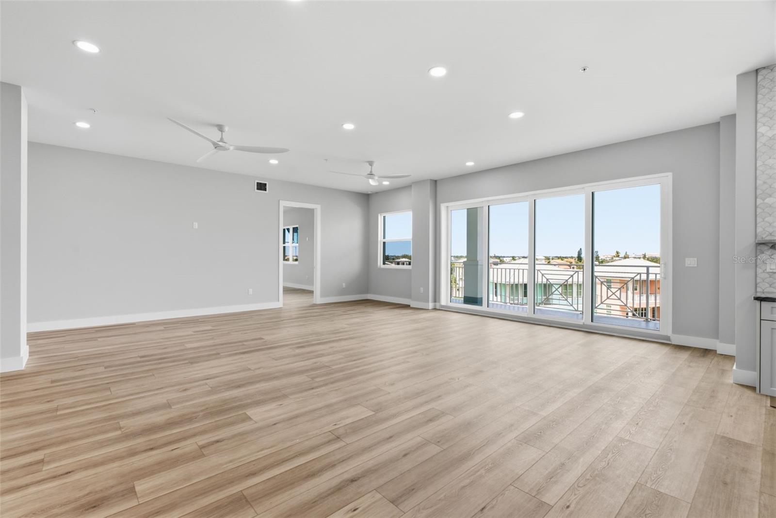13655 GULF BLVD #401 — photo 9