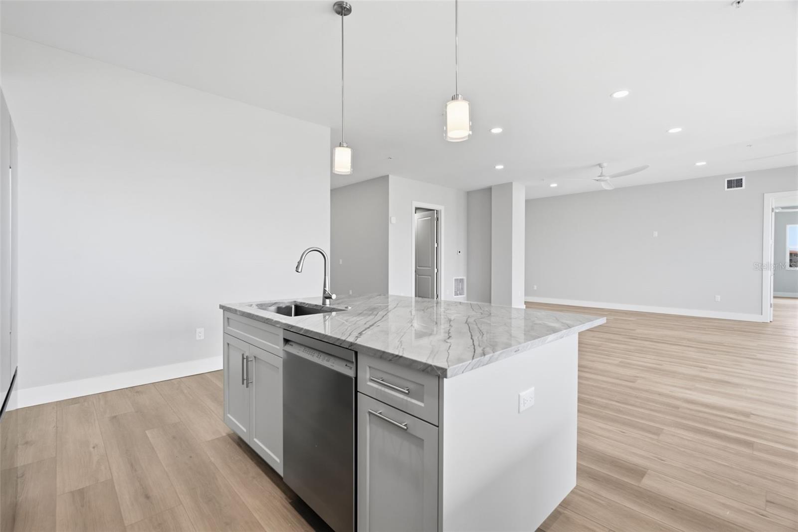 13655 GULF BLVD #401 — photo 13