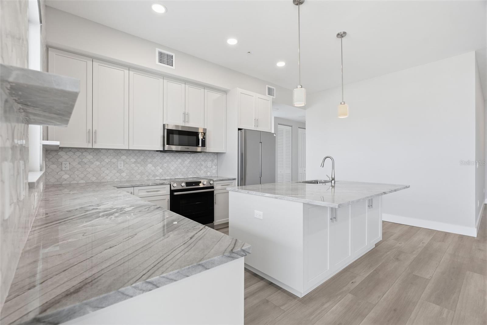13655 GULF BLVD #401 — photo 12