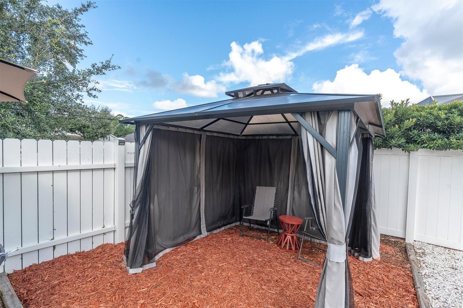 9535 PATRICIAN DR — photo 31