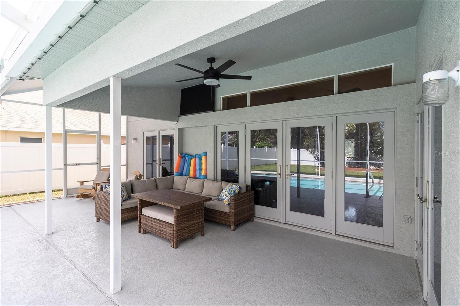 5631 HEREFORD DR — photo 33