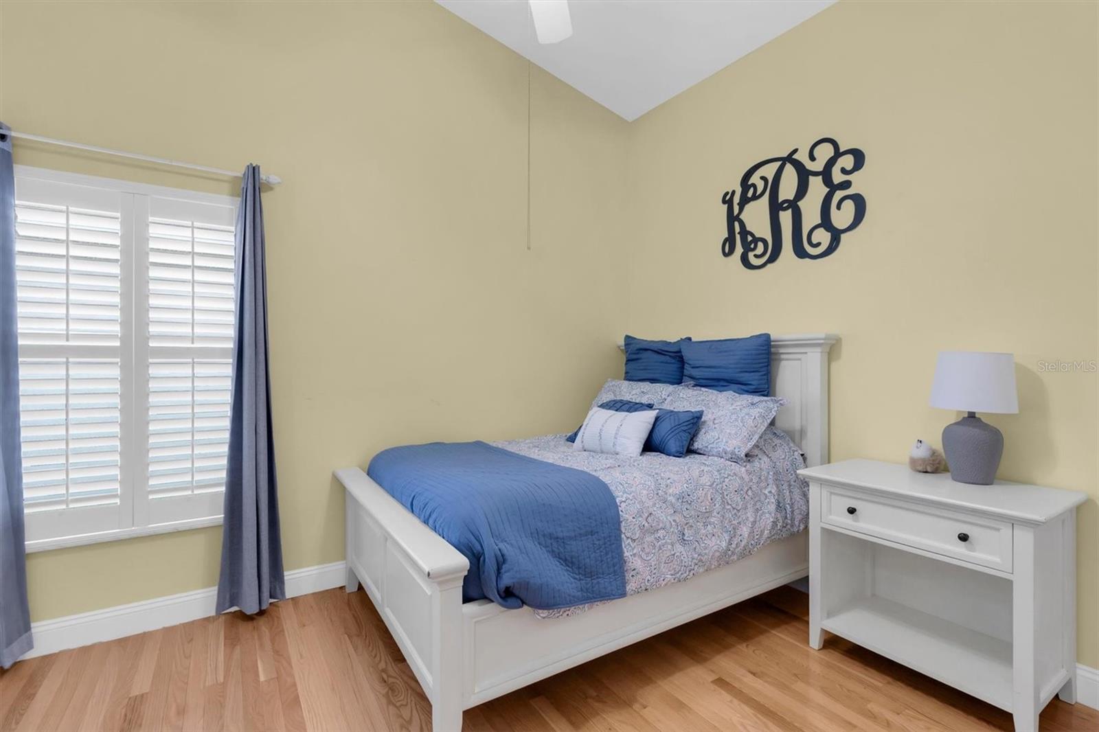5631 HEREFORD DR — photo 23