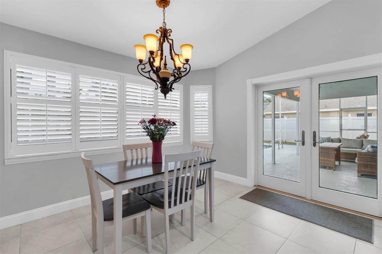 5631 HEREFORD DR — photo 16
