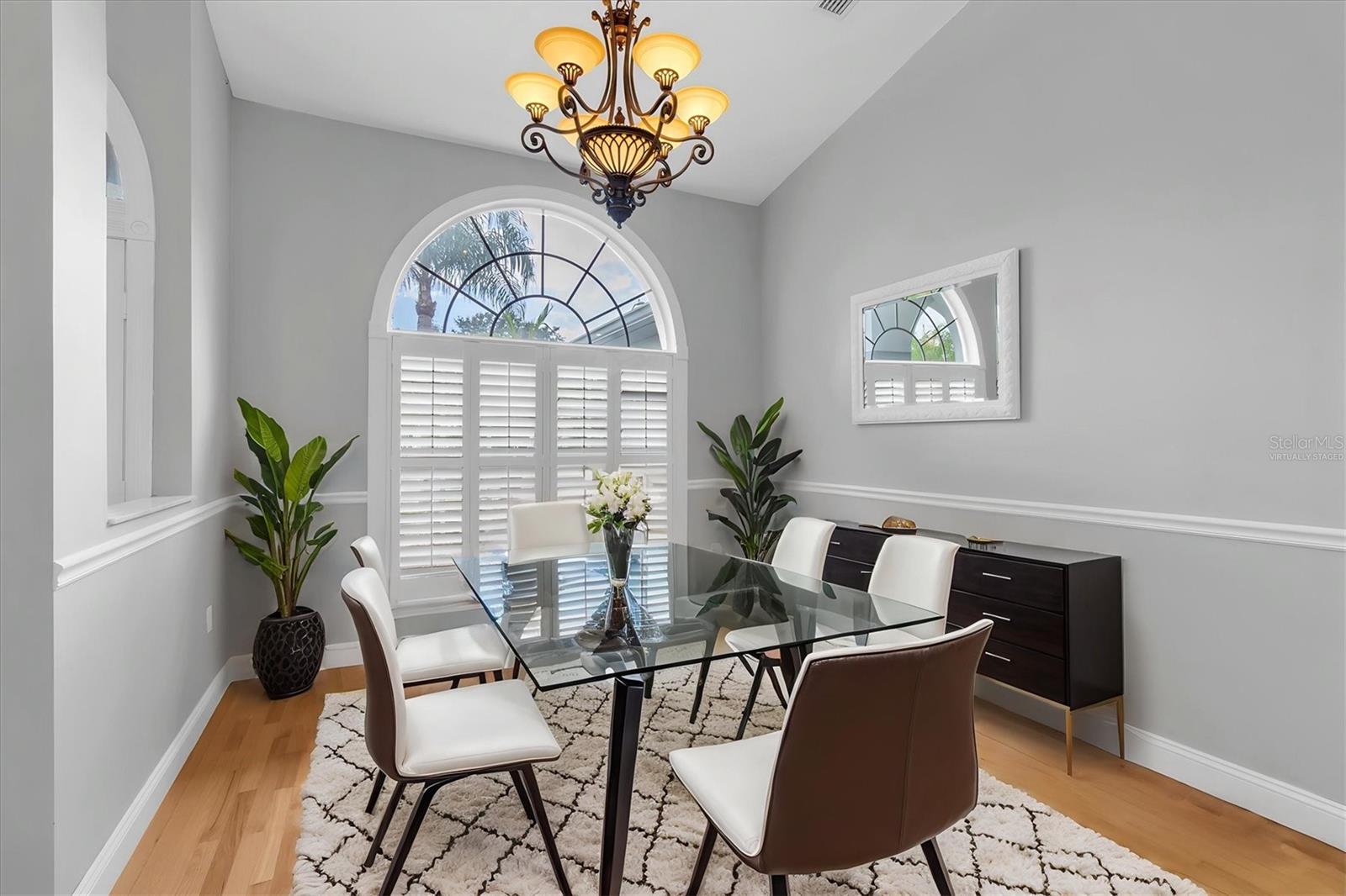 5631 HEREFORD DR — photo 7