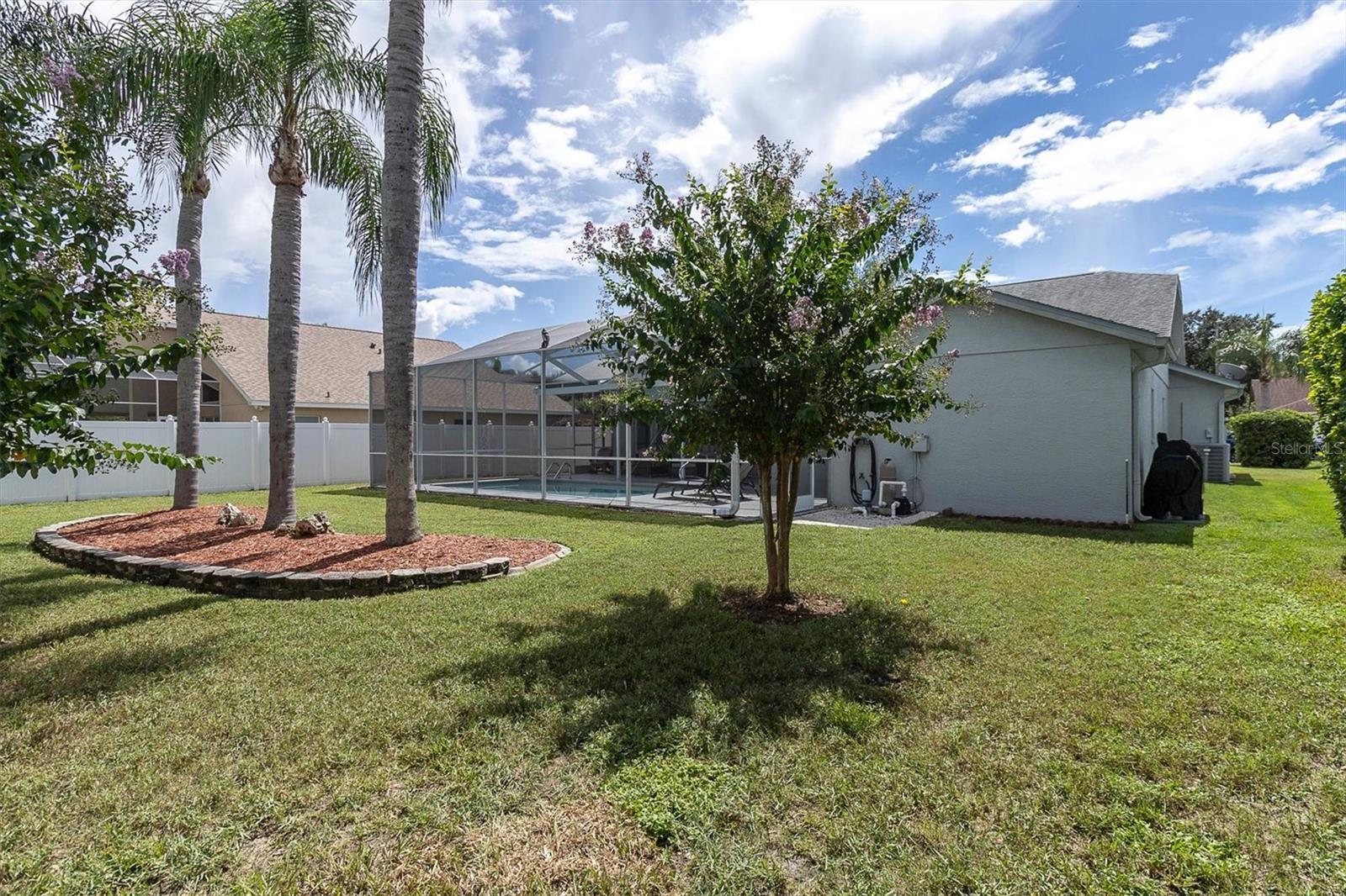 5631 HEREFORD DR — photo 36
