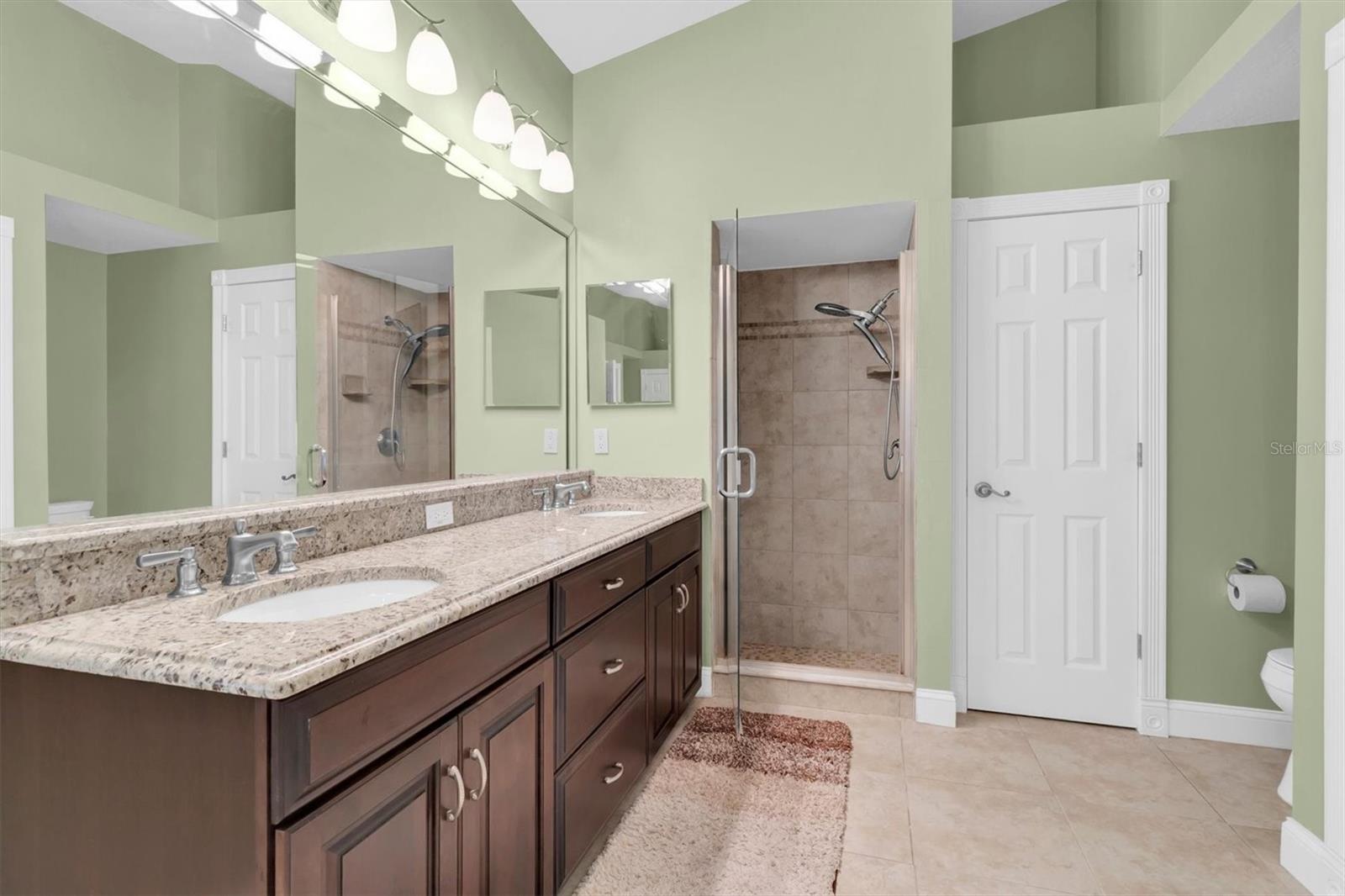 5631 HEREFORD DR — photo 21