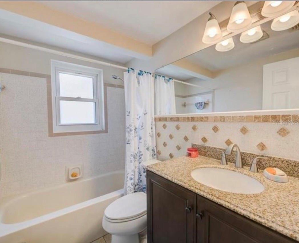 11422 YELLOWWOOD LN — photo 2