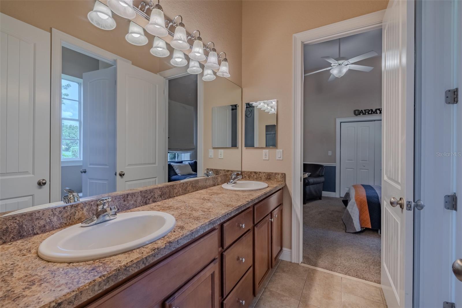 10501 BROADLAND PASS — photo 46