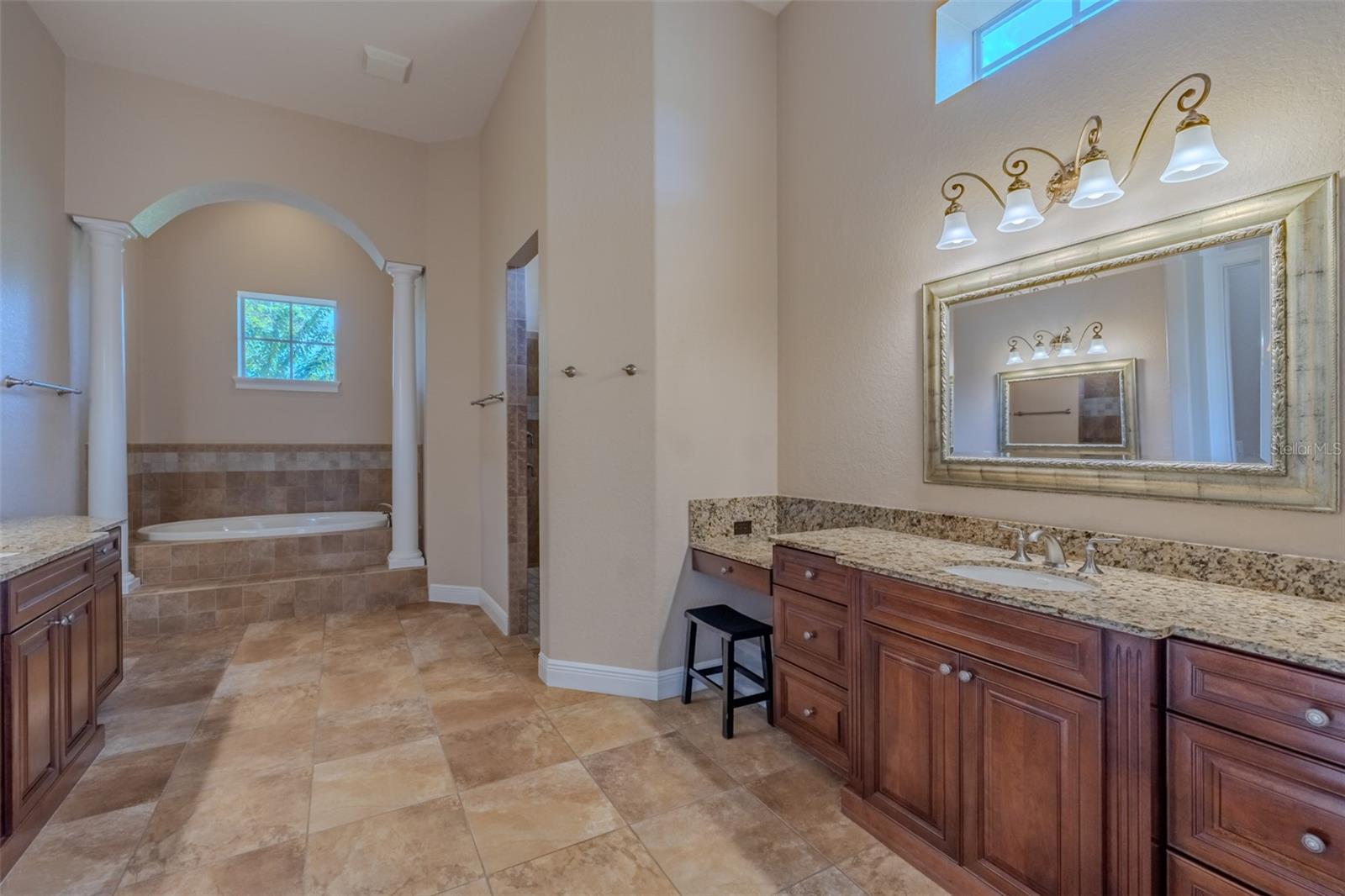 10501 BROADLAND PASS — photo 40