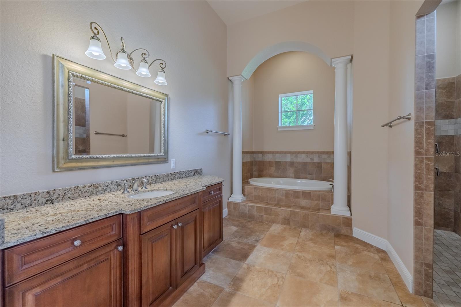 10501 BROADLAND PASS — photo 39