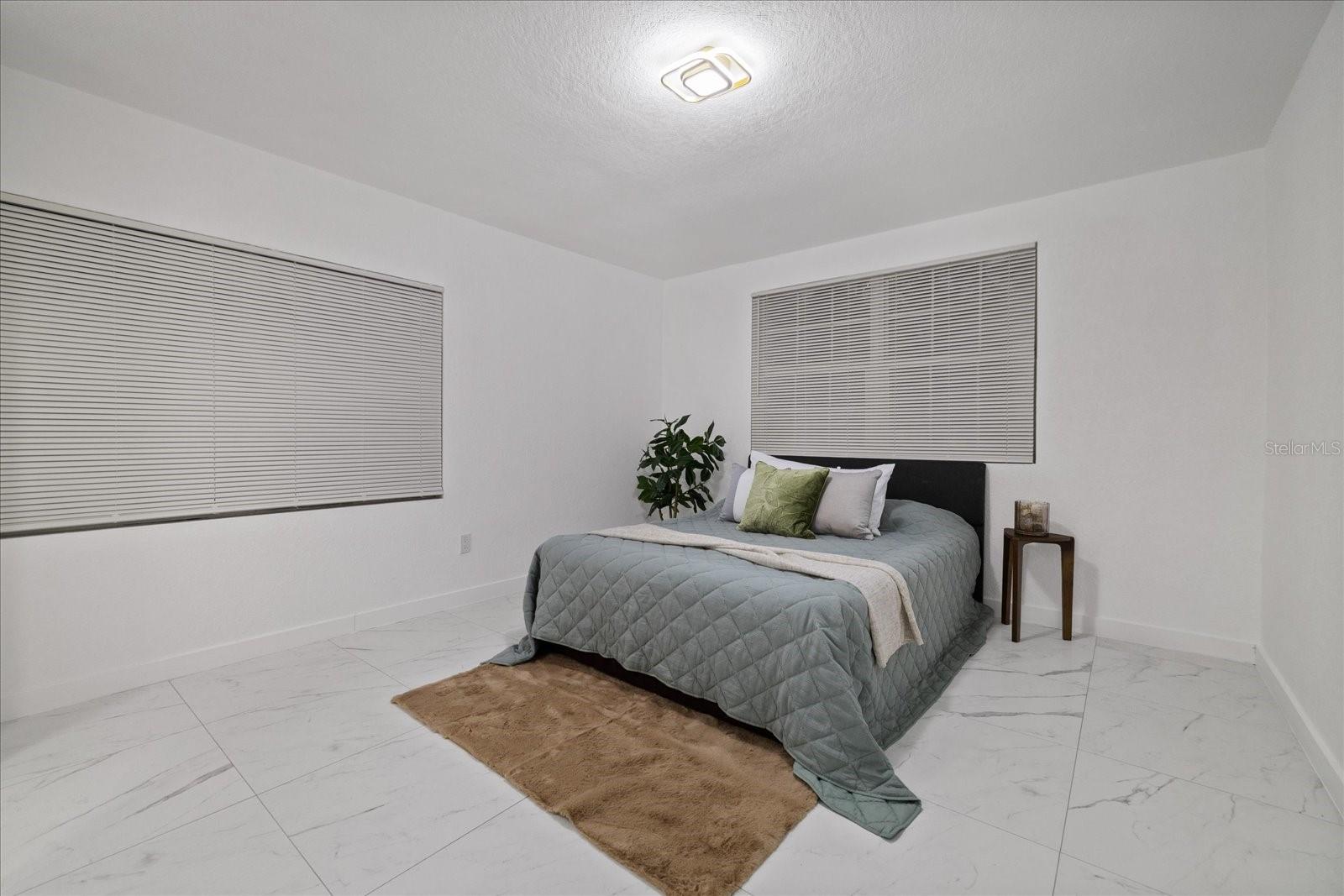 3012 E HANNA AVE — photo 19