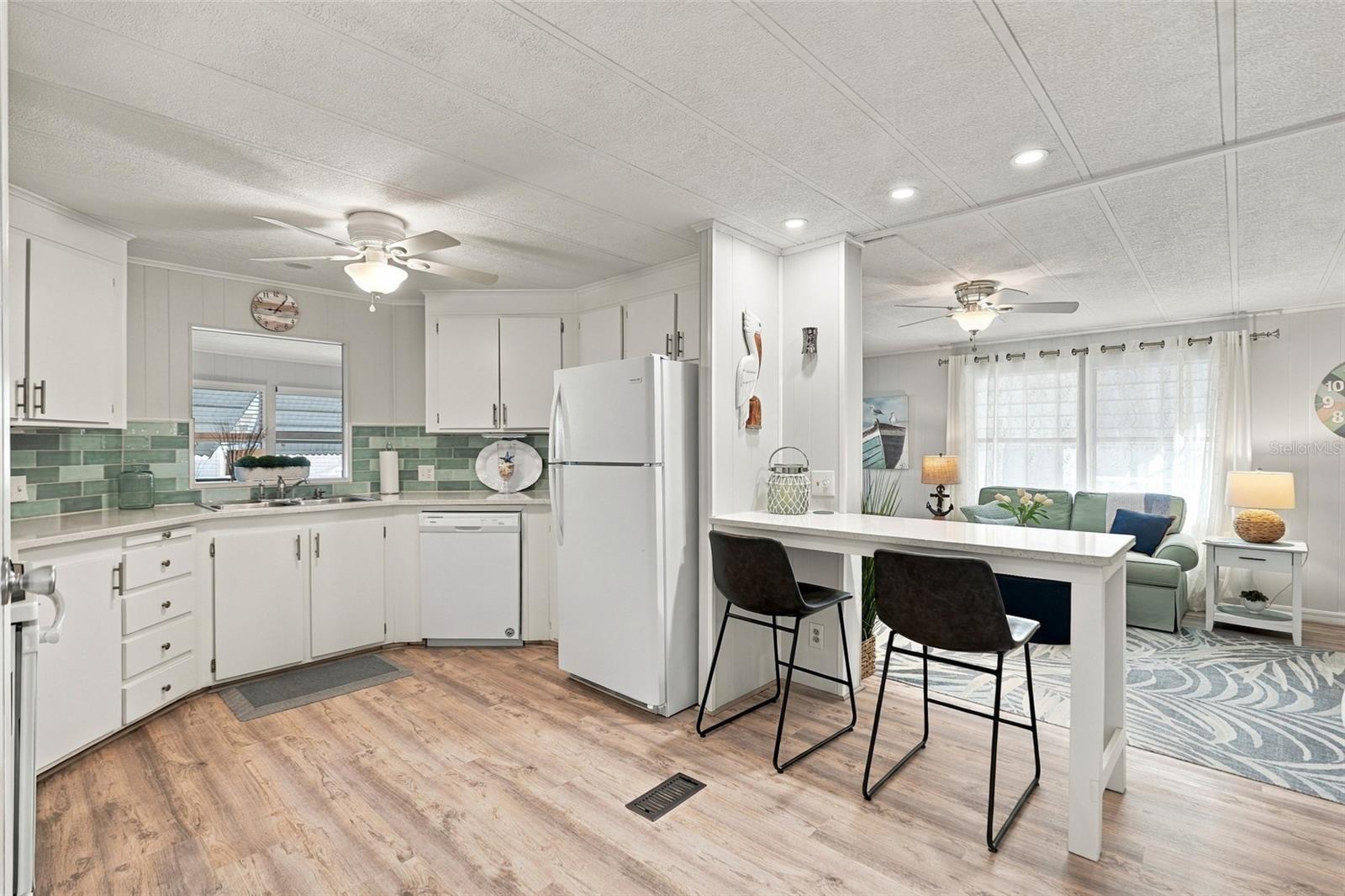 17 LAFITTE DR — photo 12