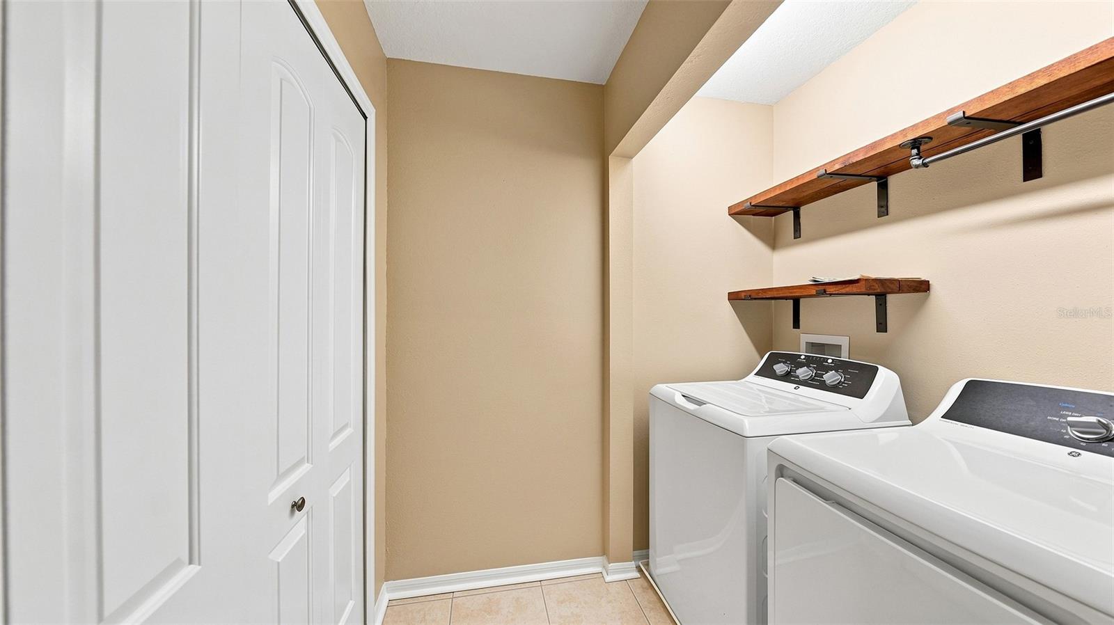 6302 ROSEFINCH CT #102 — photo 42
