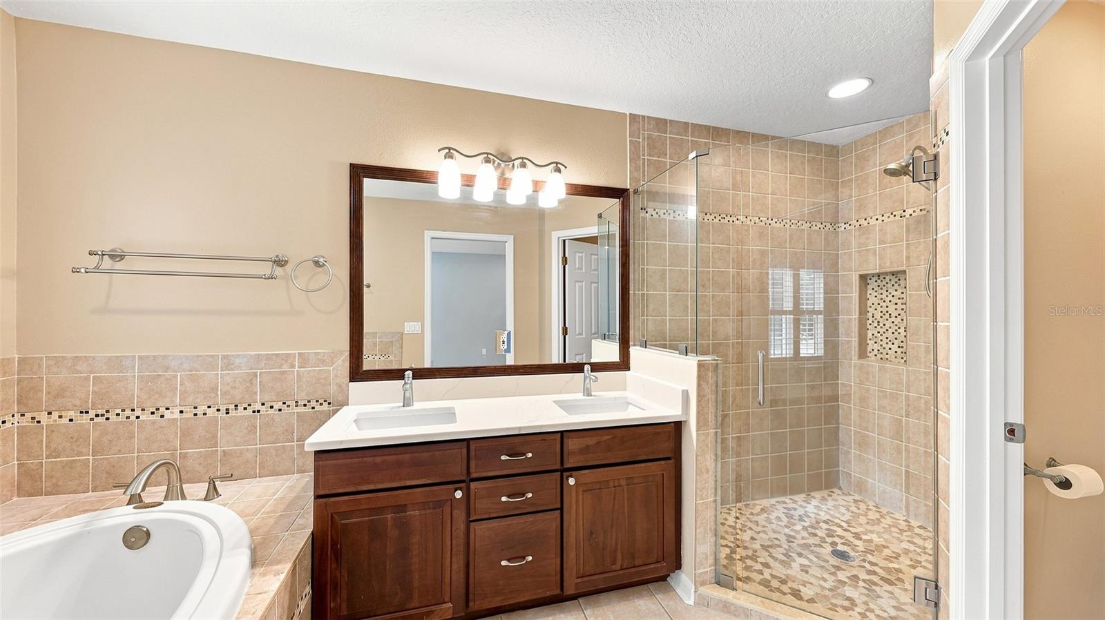 6302 ROSEFINCH CT #102 — photo 29