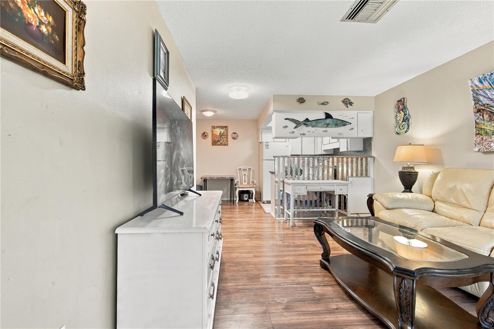4359 TAHITIAN GARDENS CIR #B — photo 8