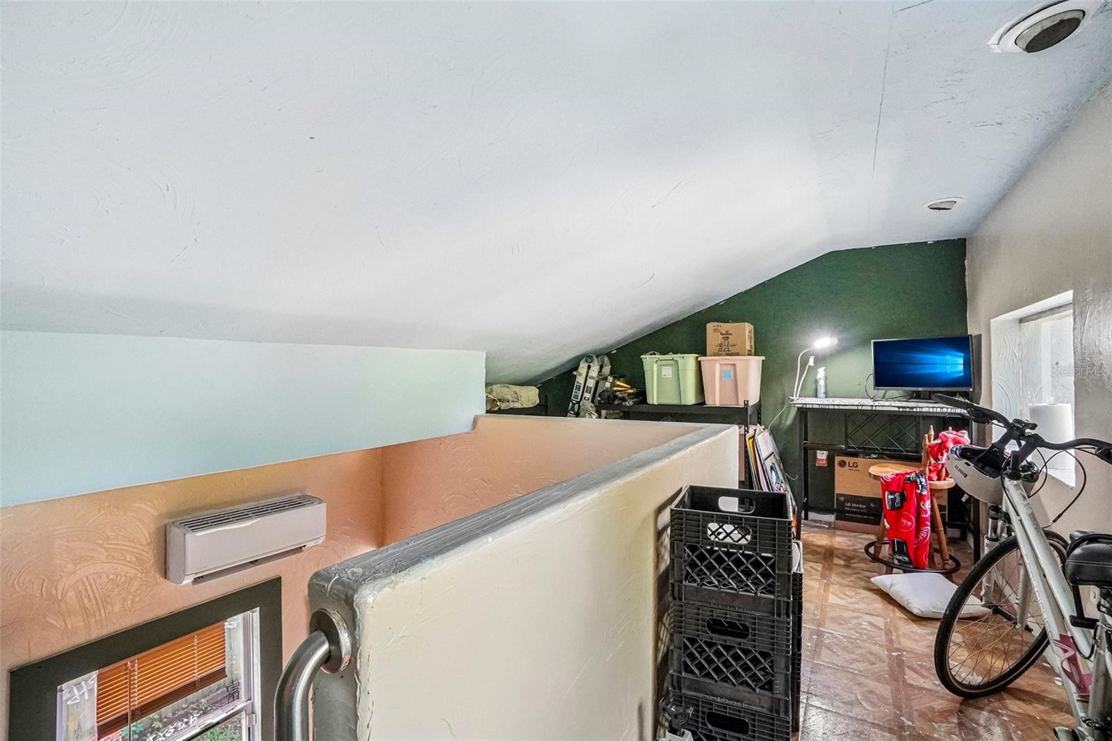 6565 WAYNE ST — photo 31
