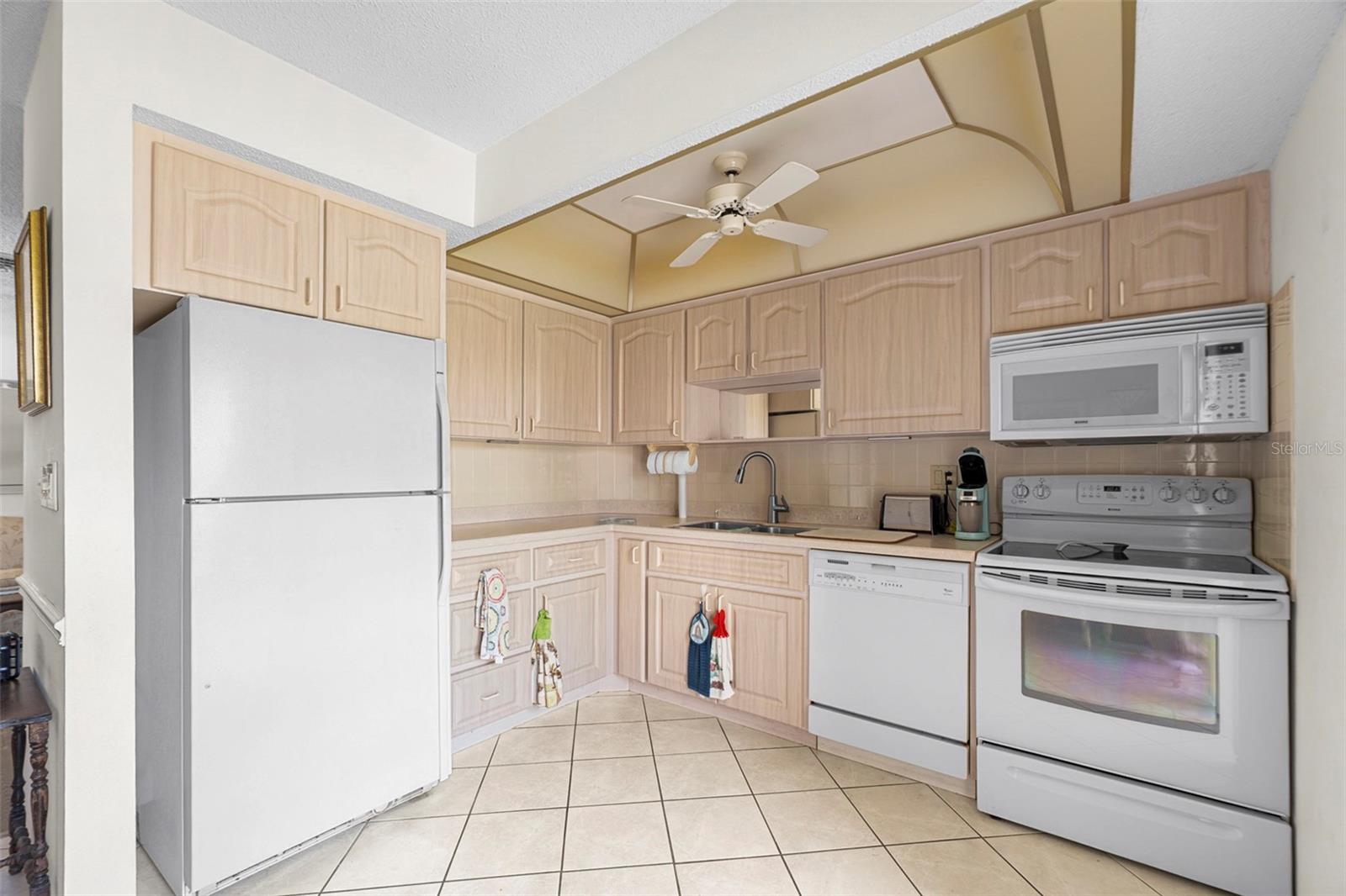 9 QUAILS RUN BLVD #12 — photo 13