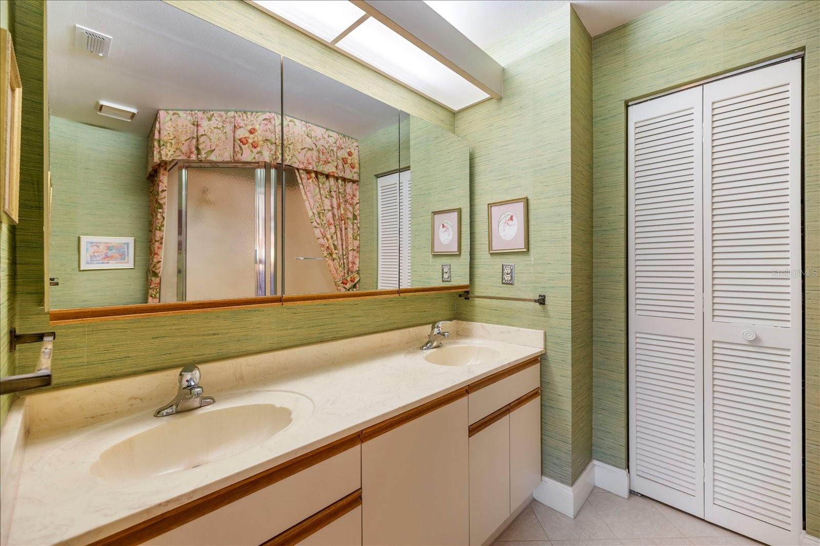 462 OAK HILL CIR #5 — photo 13