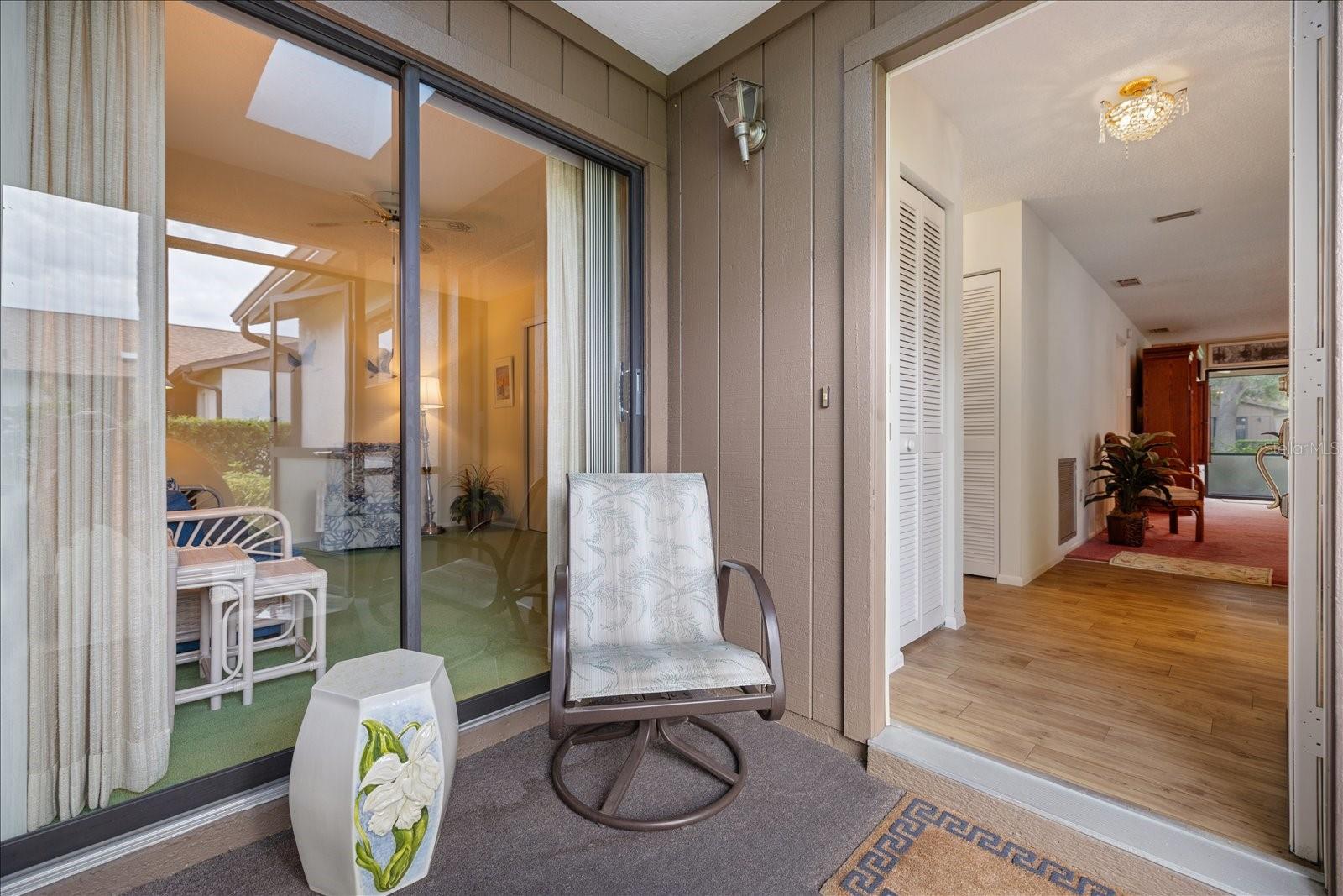 462 OAK HILL CIR #5 — photo 3
