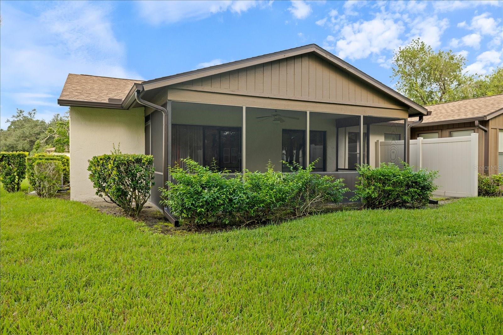 462 OAK HILL CIR #5 — photo 24