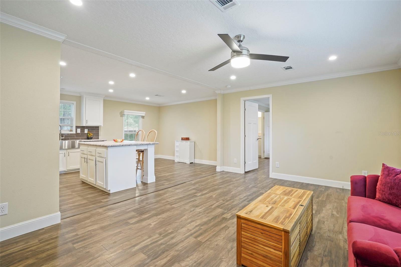 12713 DARREN PL — photo 4