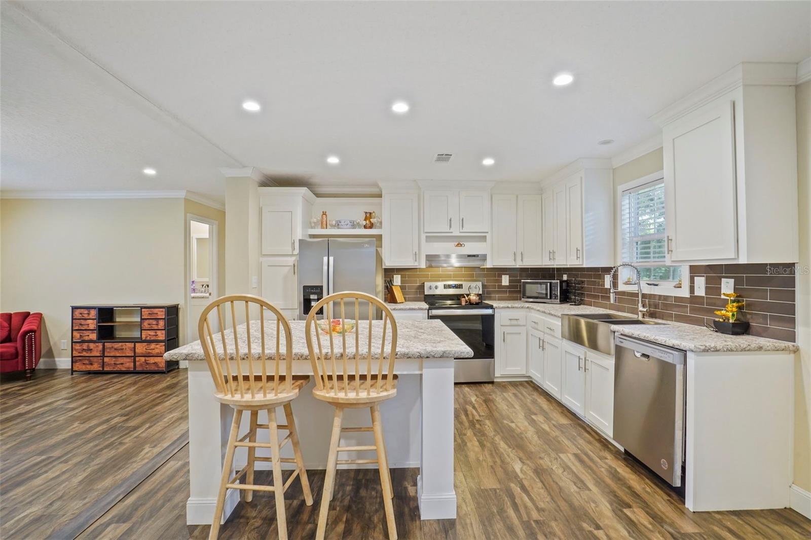 12713 DARREN PL — photo 9