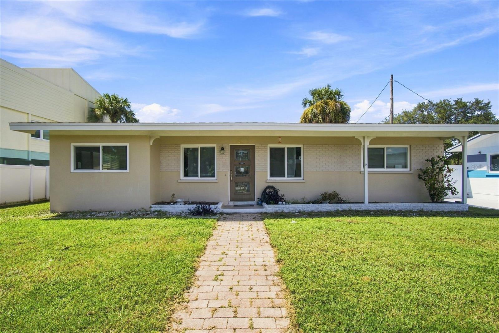 1604 1ST ST — photo 2