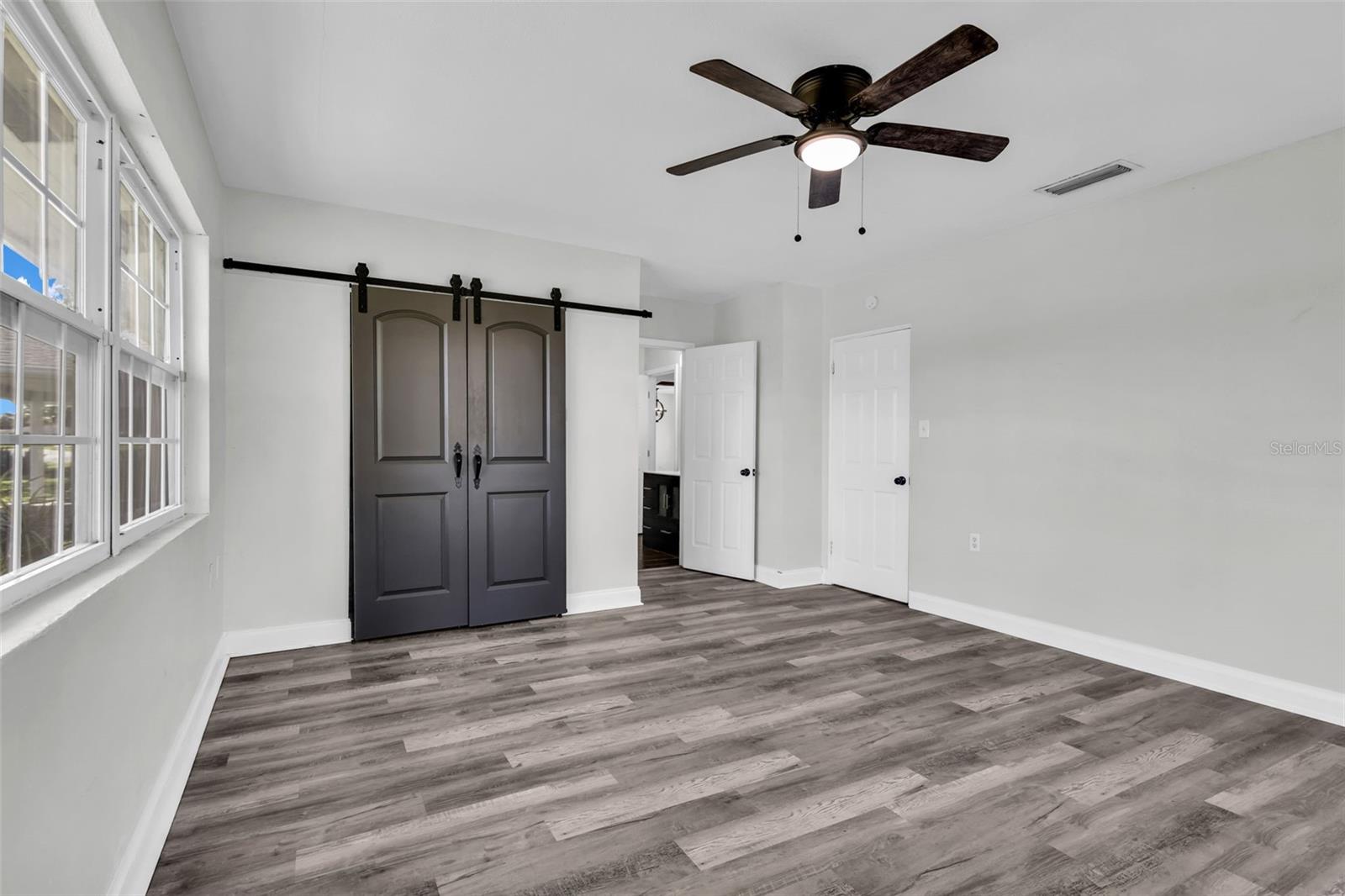 246 MAGELLAN DR — photo 26