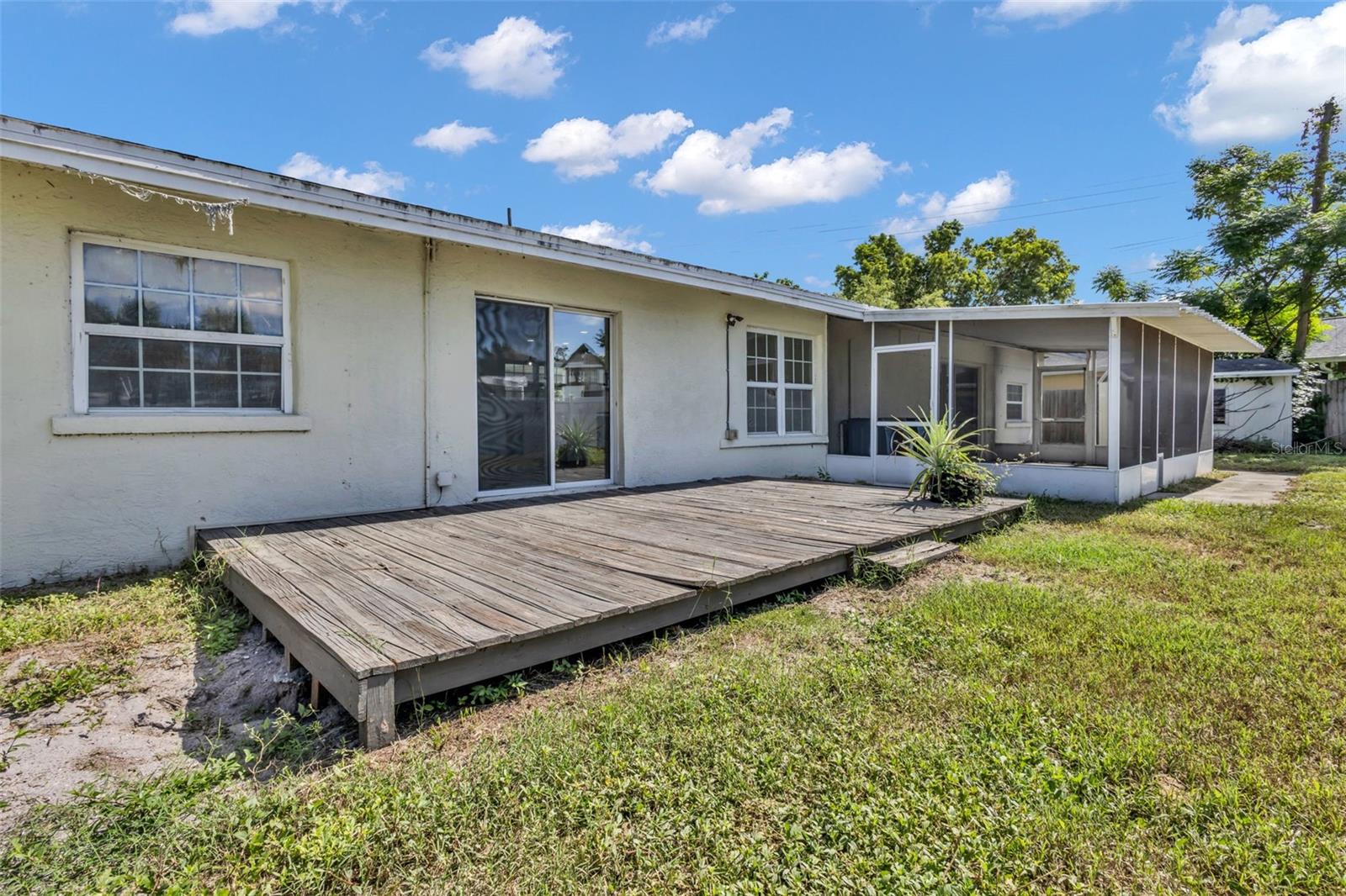 246 MAGELLAN DR — photo 15