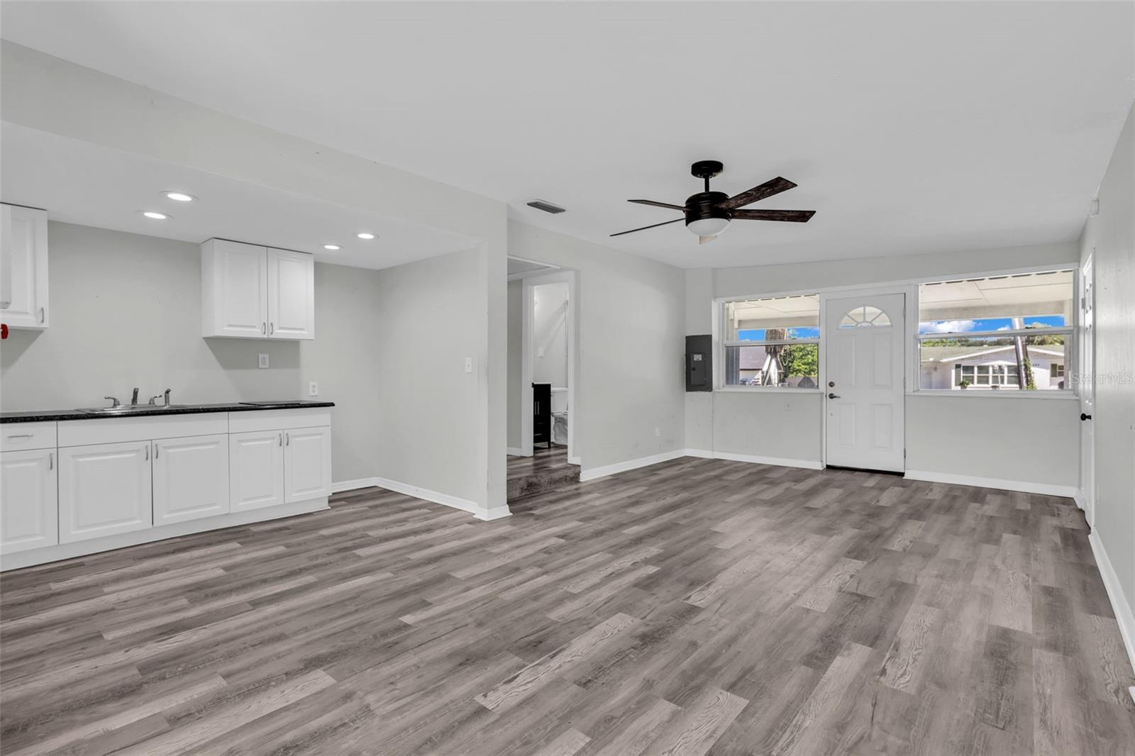 246 MAGELLAN DR — photo 19