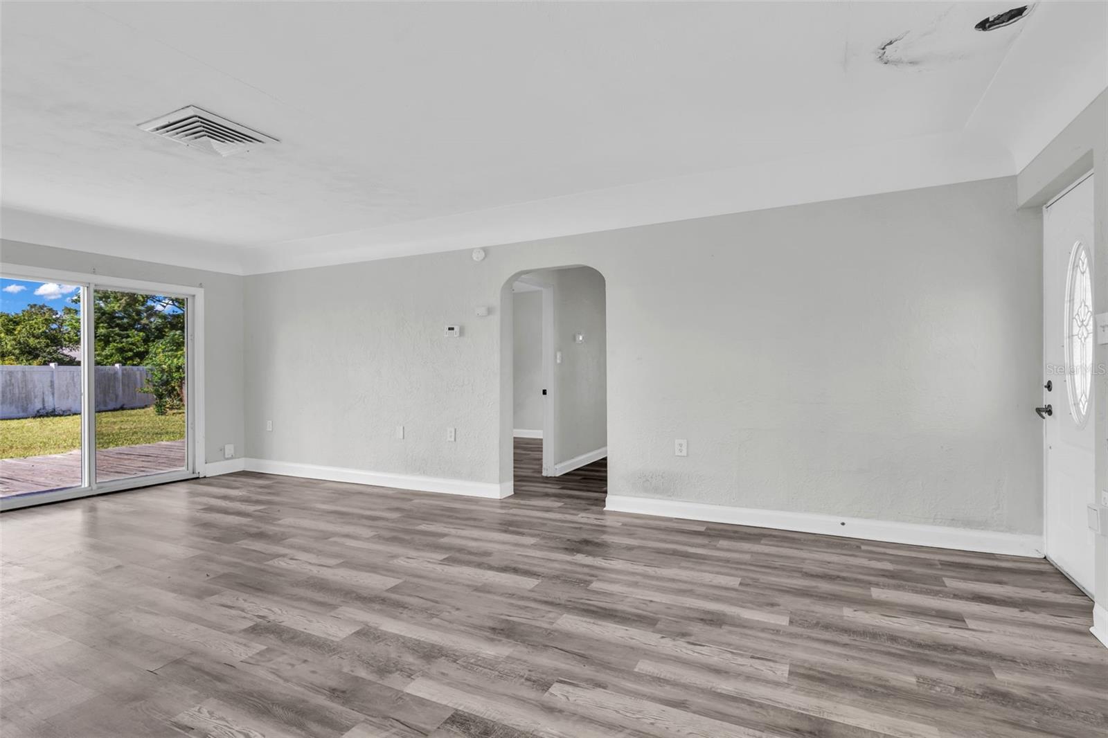 246 MAGELLAN DR — photo 9