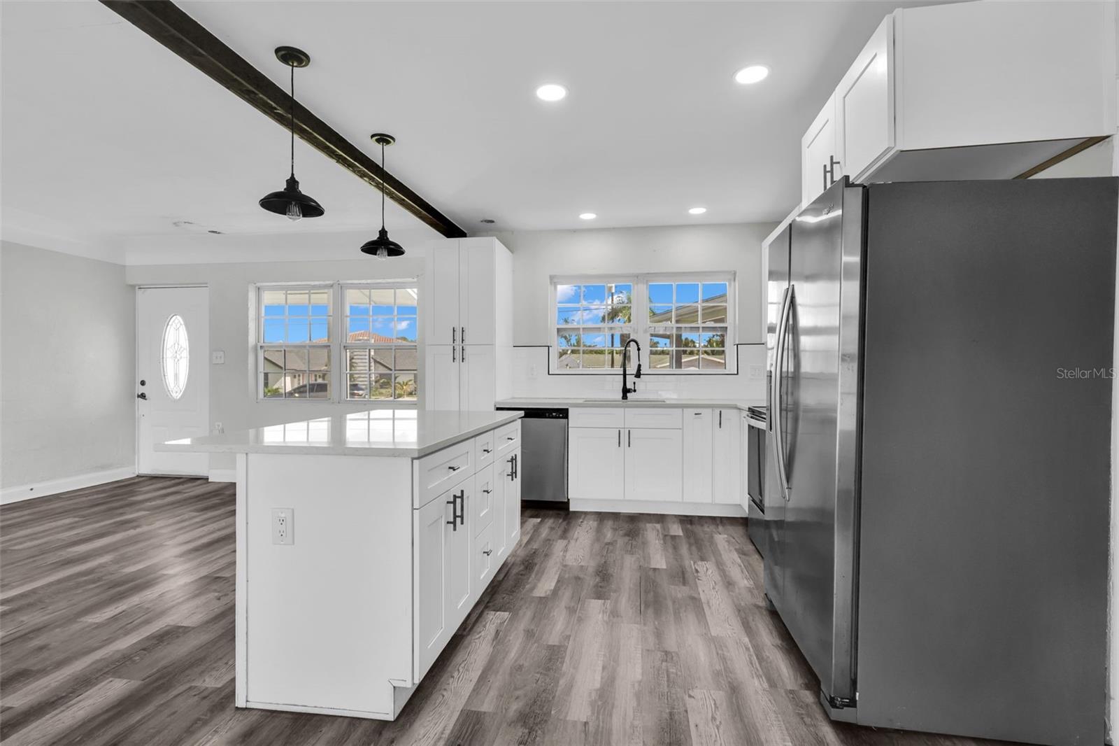 246 MAGELLAN DR — photo 5