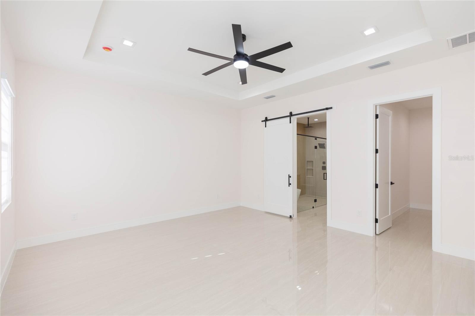 7205 N LOIS AVE — photo 33
