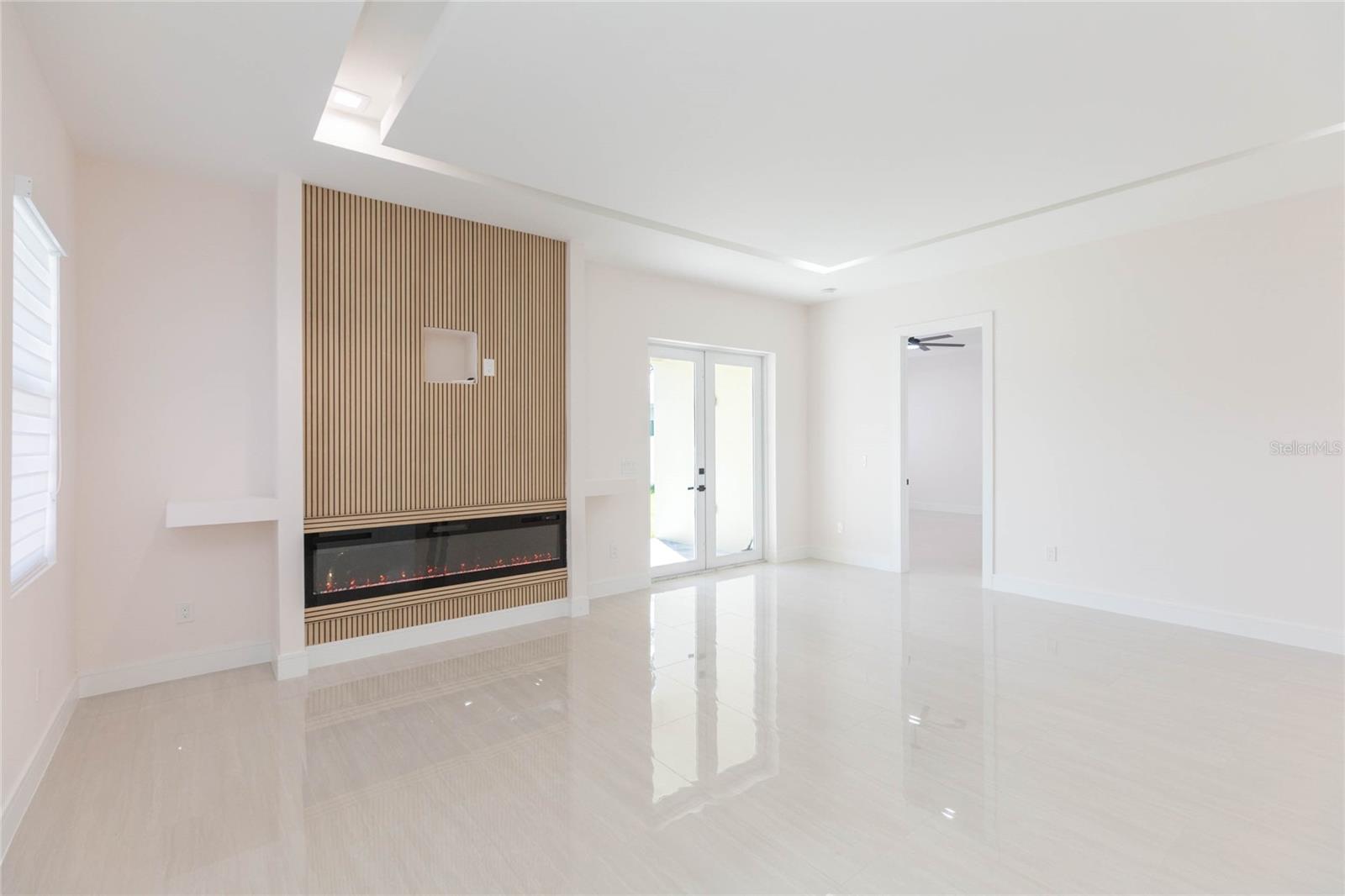 7205 N LOIS AVE — photo 18